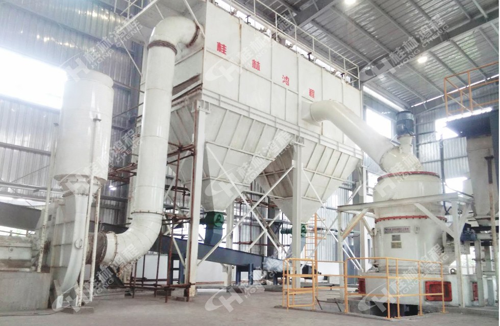 安徽銅陵老板的銅礦HC擺式磨粉機生產線車間現場 安徽銅陵老板的銅礦HC擺式磨粉機生產線車間現場